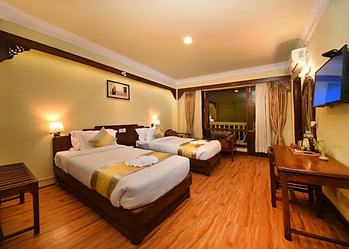 Hotel Nirvana Garden 4*