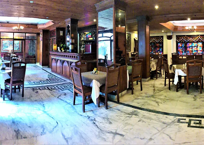 Hotel Nirvana Garden